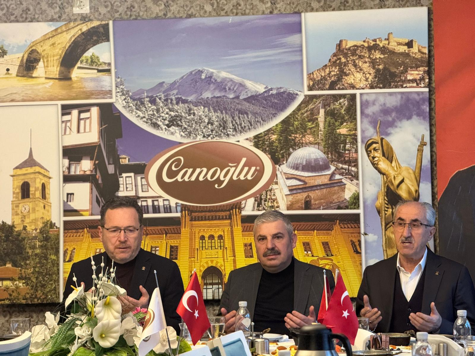 Ak Parti İl Başkanlığı Gazetecilerle Bir Araya Geldi (4)