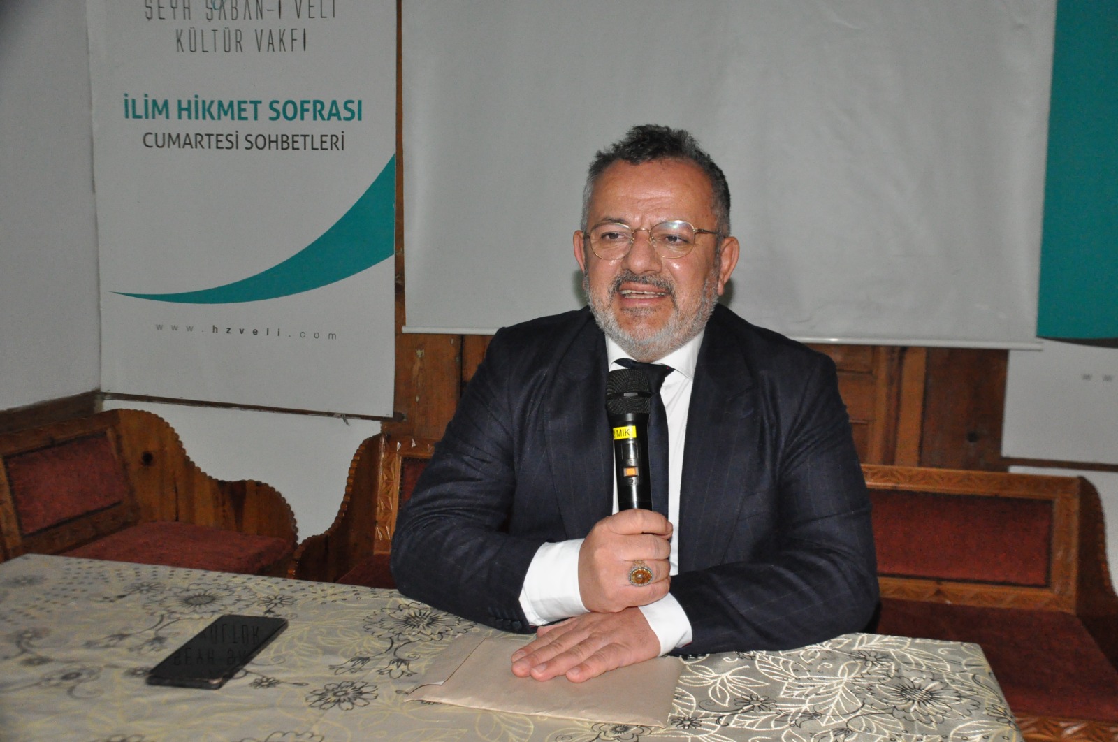 Cumartesi Sohbetlerinin Bu Haftaki Konuğu Prof. Dr. Kadir Özköse Oldu (1)