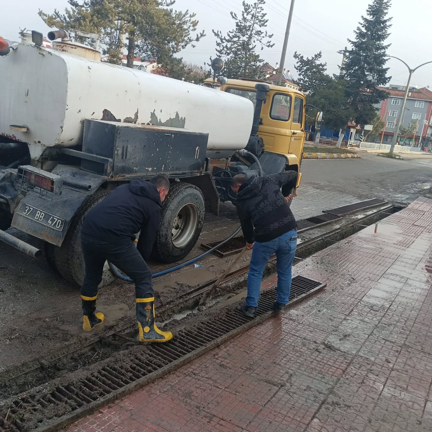 Ihsangazi Belediyesi Calisiyor (2)