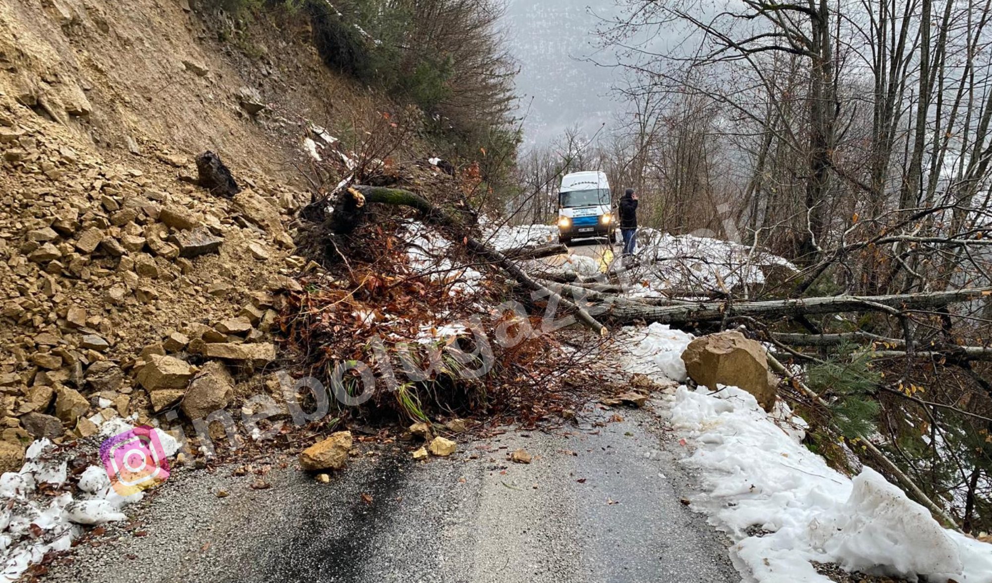 İnebolu Grup Yolunda Heyelan! (2)