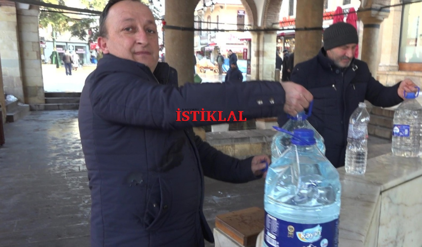 Nasrullah Camii’nde Su Kuyruğu! (1)