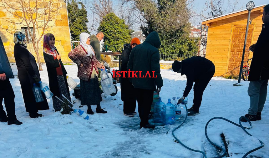 Nasrullah Camii’nde Su Kuyruğu! (3)