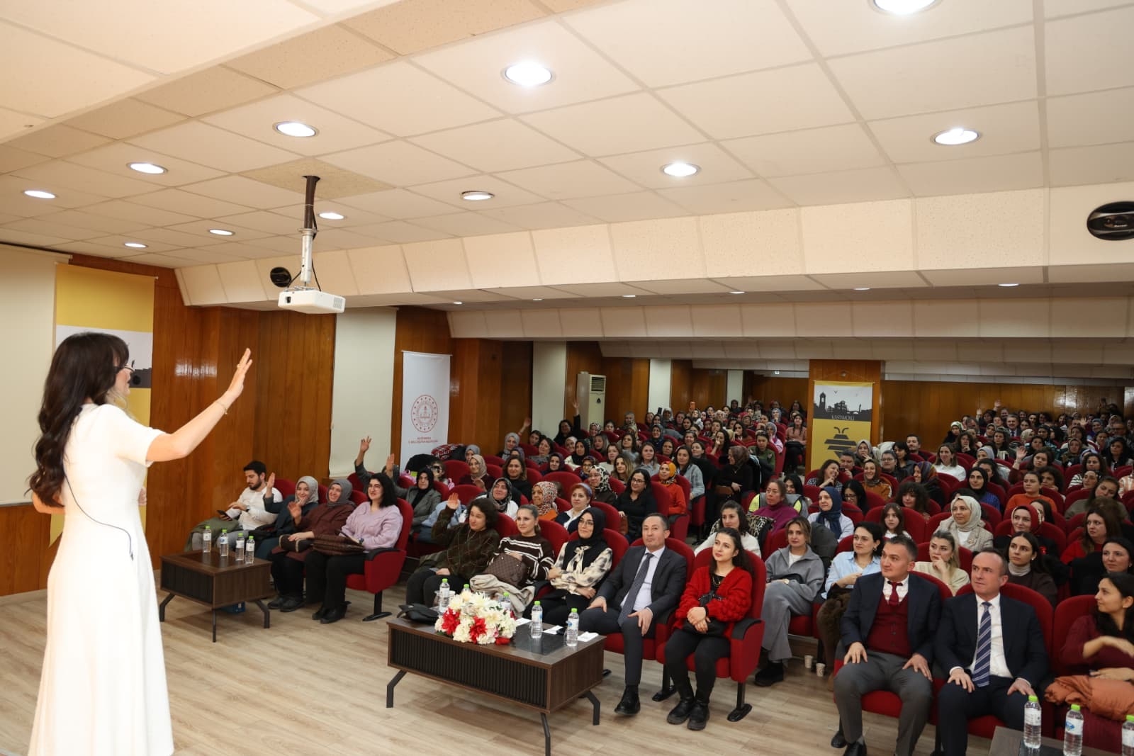 Ogretmen Akademileri 2