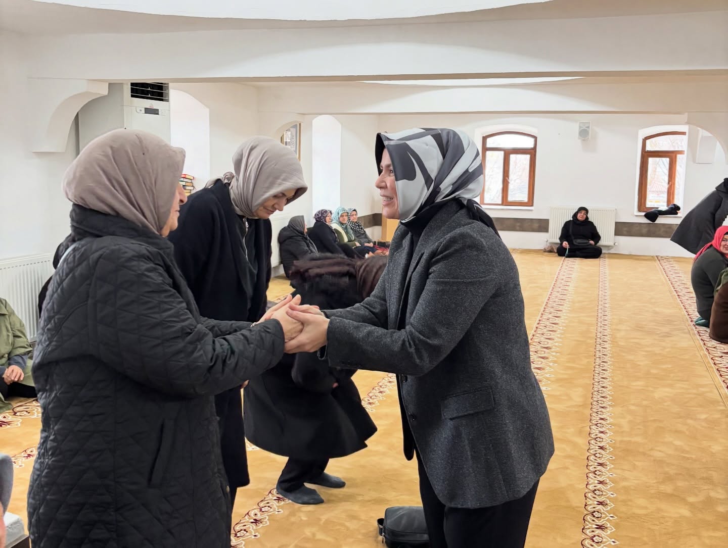 638340797 25979390871702061 337580413358489453 N