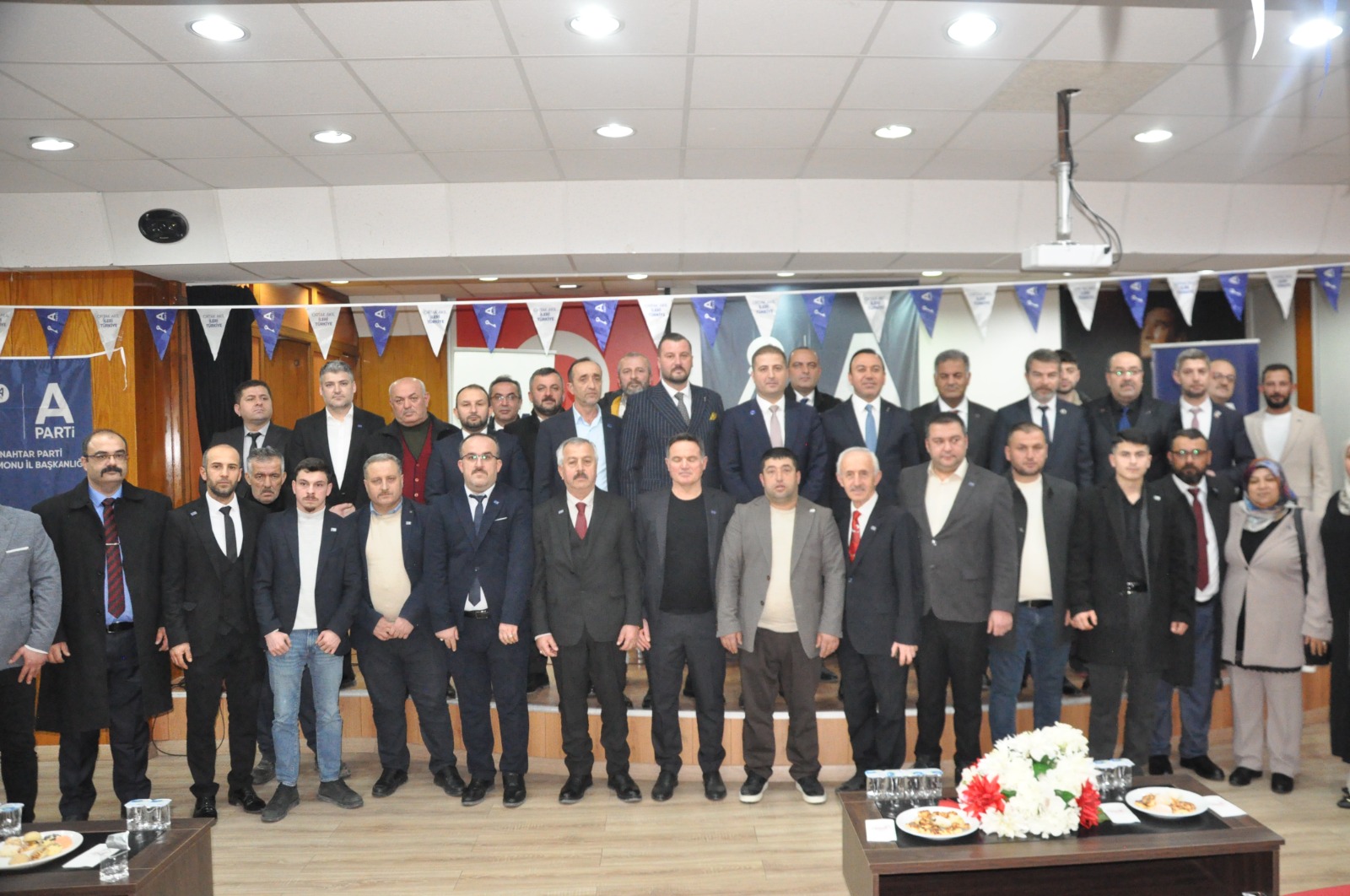 Anahtar Parti Rozet Takma Toreni (3)