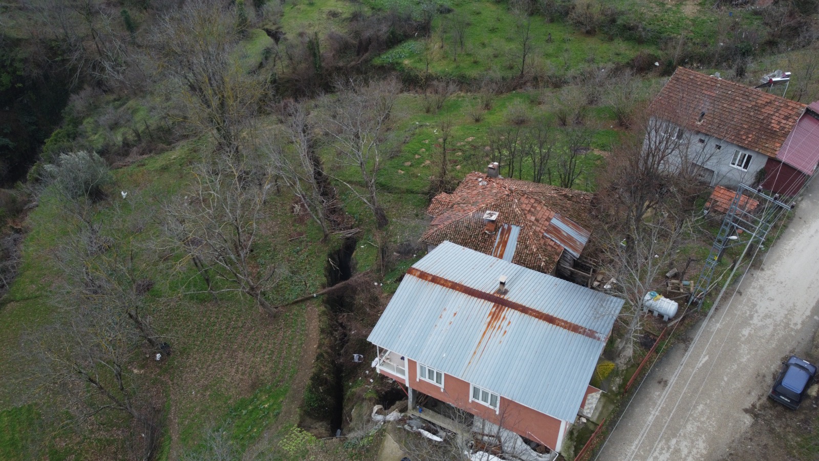 Cide’de 9 Yıldır Korku Içinde Yaşayan Köylüler Çare Bekliyor (5)