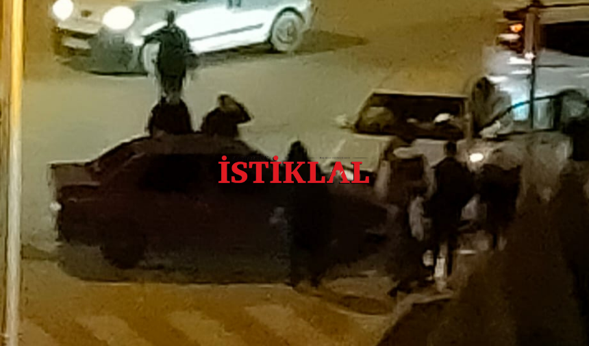 Daday Kavşağı’nda Iki Araç Kafa Kafaya Çarpıştı (1)