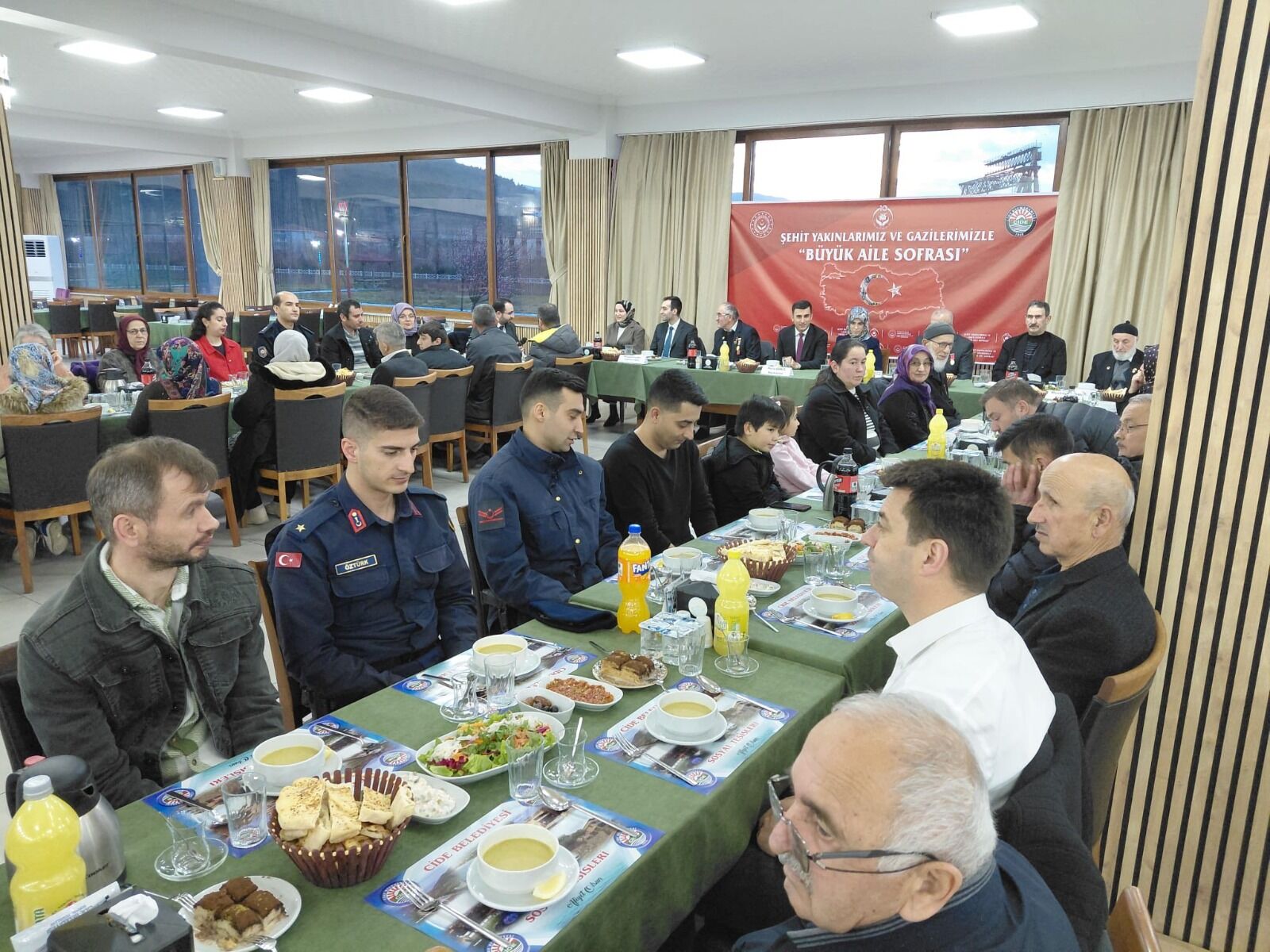 Gazi Ve Şehit Yakınları Iftarda Buluştu (2)