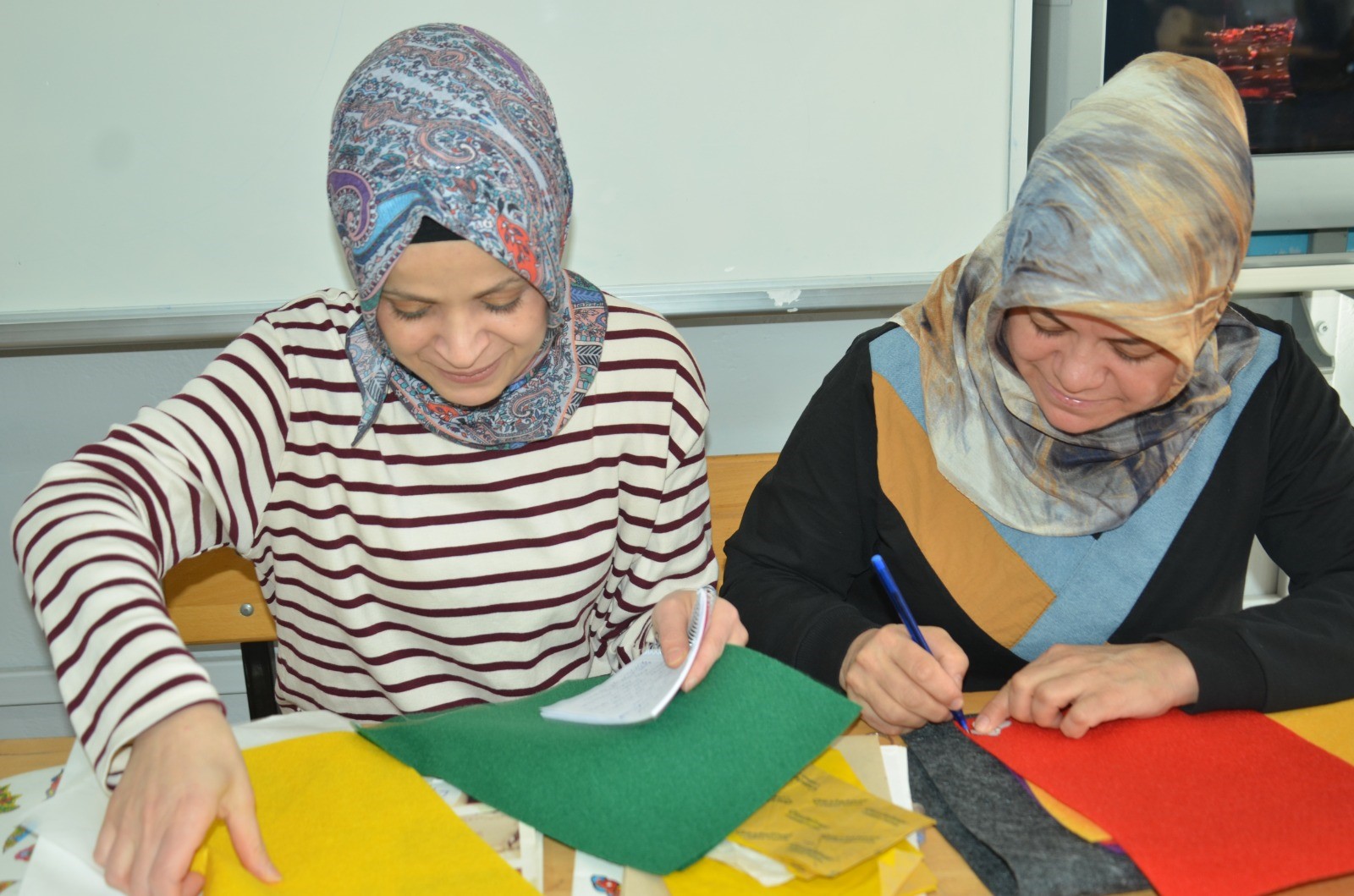 Kastamonulu Hadınlar Hem Sosyalleşiyor Hem Öğreniyor (2)