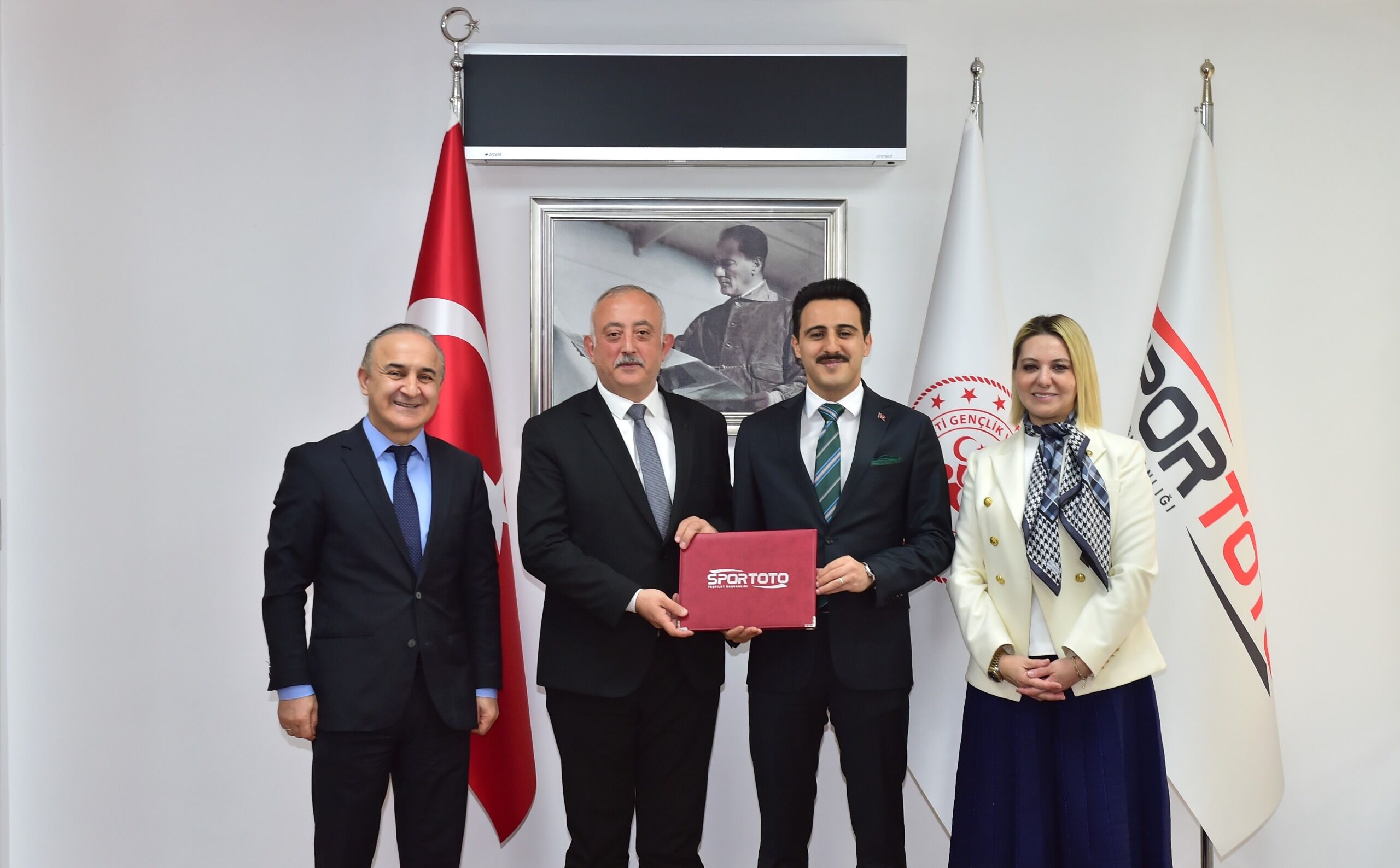 Kastamonu’ya Spor Yağmuru! 3 İlçeye Dev Yatırım (2)