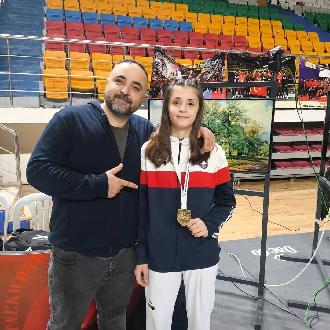 Milli Sporcu Sâre Sevde Tülek (1)