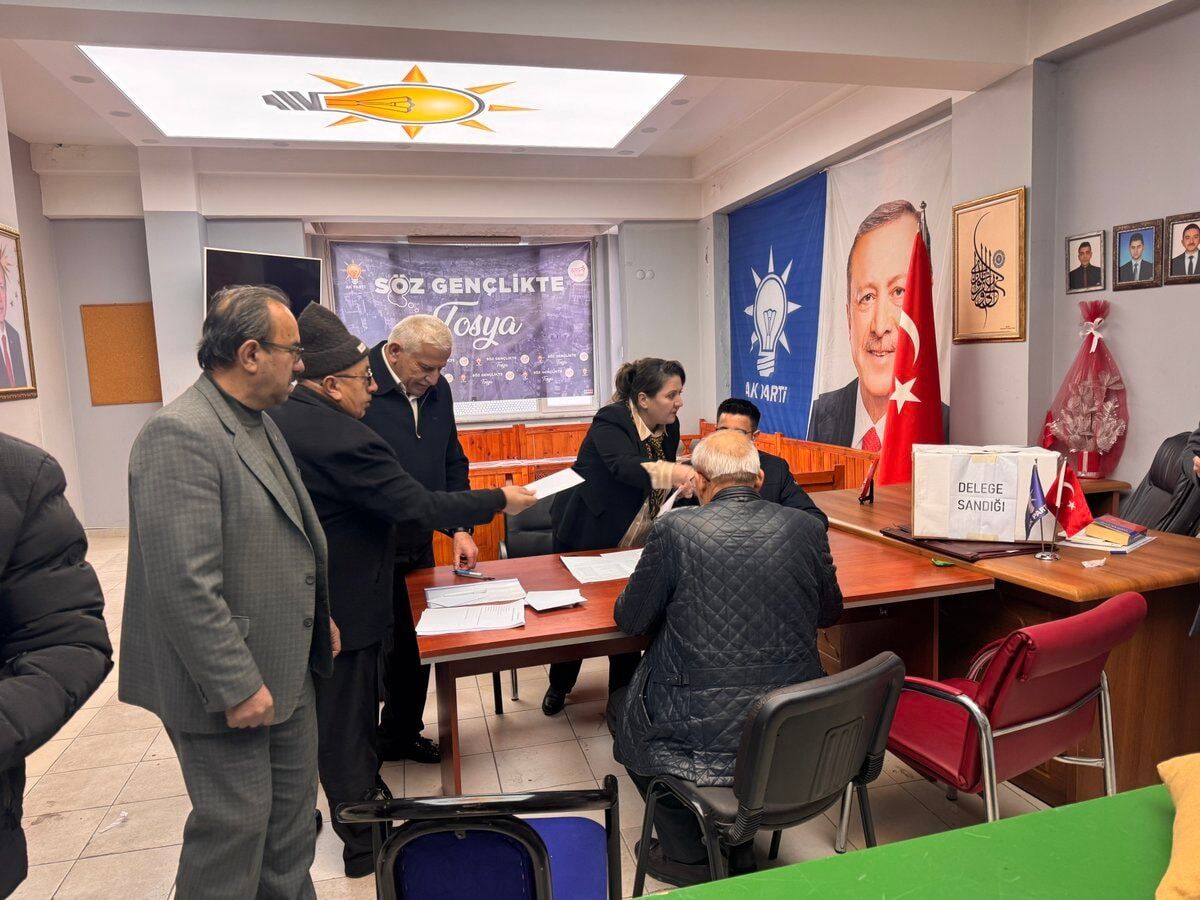 Tosya'dad Ilk Toplantı (2)