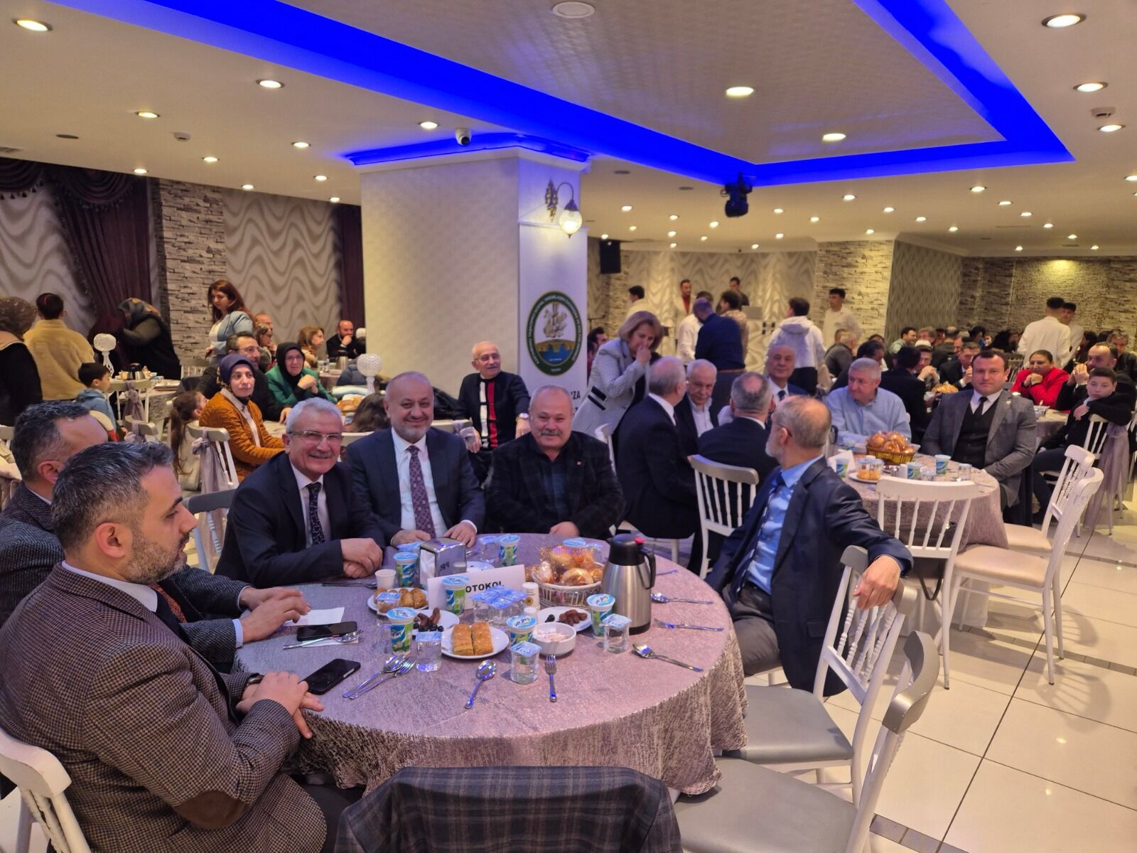 485E09D2 92E7 411B A68D 2Ab1B826F718