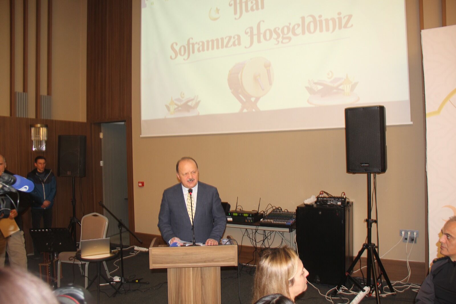 4E82C12C Ccf4 4961 Ad89 Fe52Dfaaa4Ae