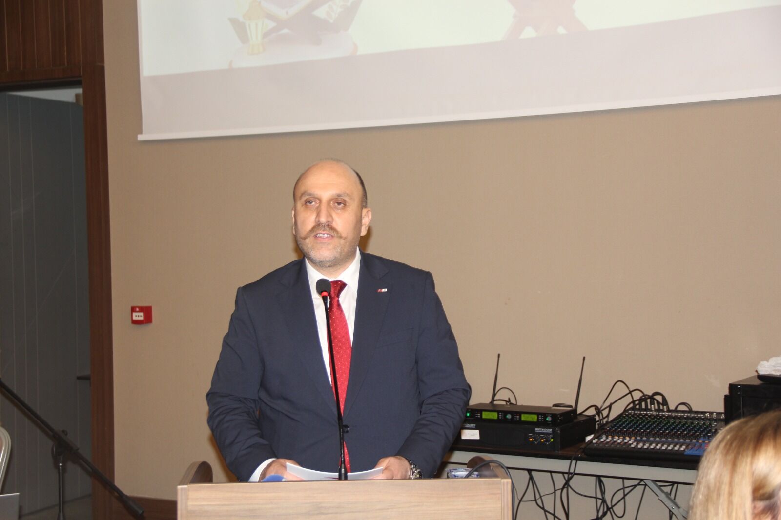 571B4Ca1 2A9B 4009 96C1 C1D322486B87