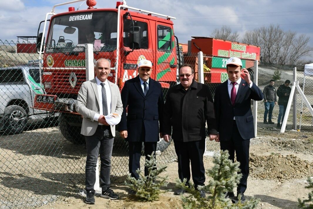 943Aa3Ef 78F4 4727 Aa28 74B9A1121335