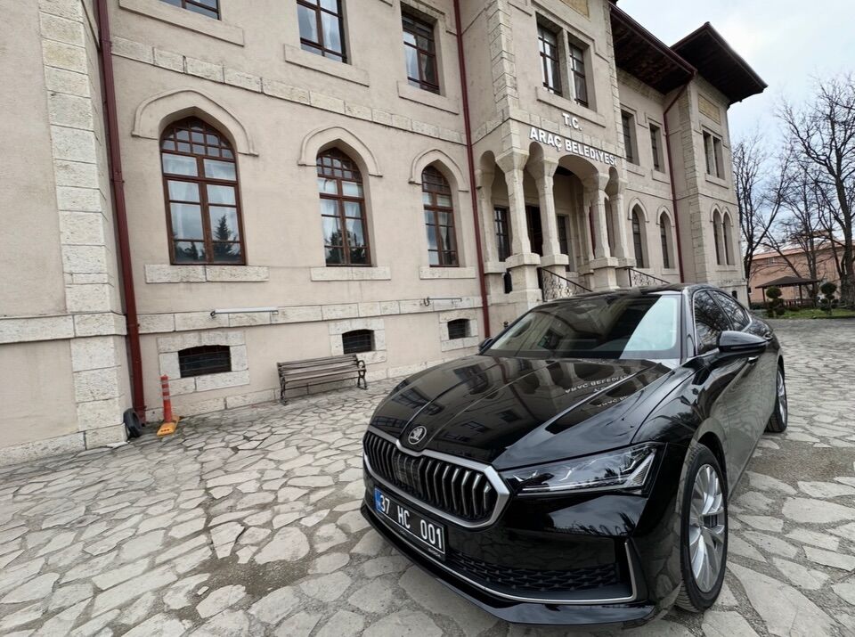 Araç Belediyesi’ne Yeni Makam Aracı (2)