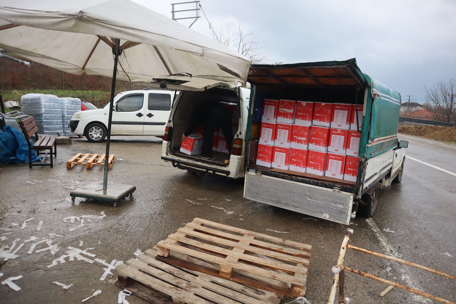 Cide Dernekler Federasyonu 1300 Aileye El Uzattı (3)