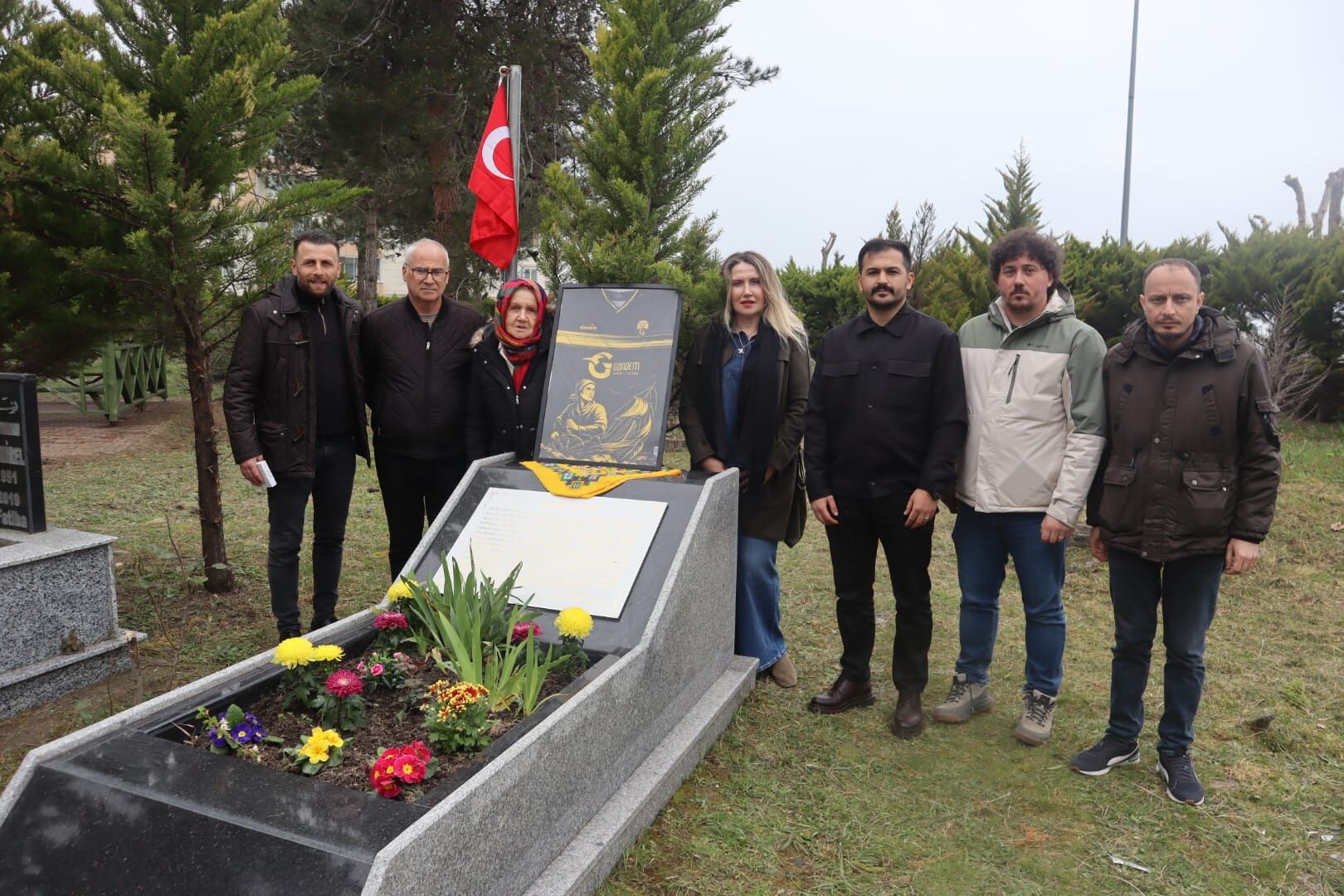 Cideli Kahraman Rahime Kaptan Kabri Basında Anıldı (2)