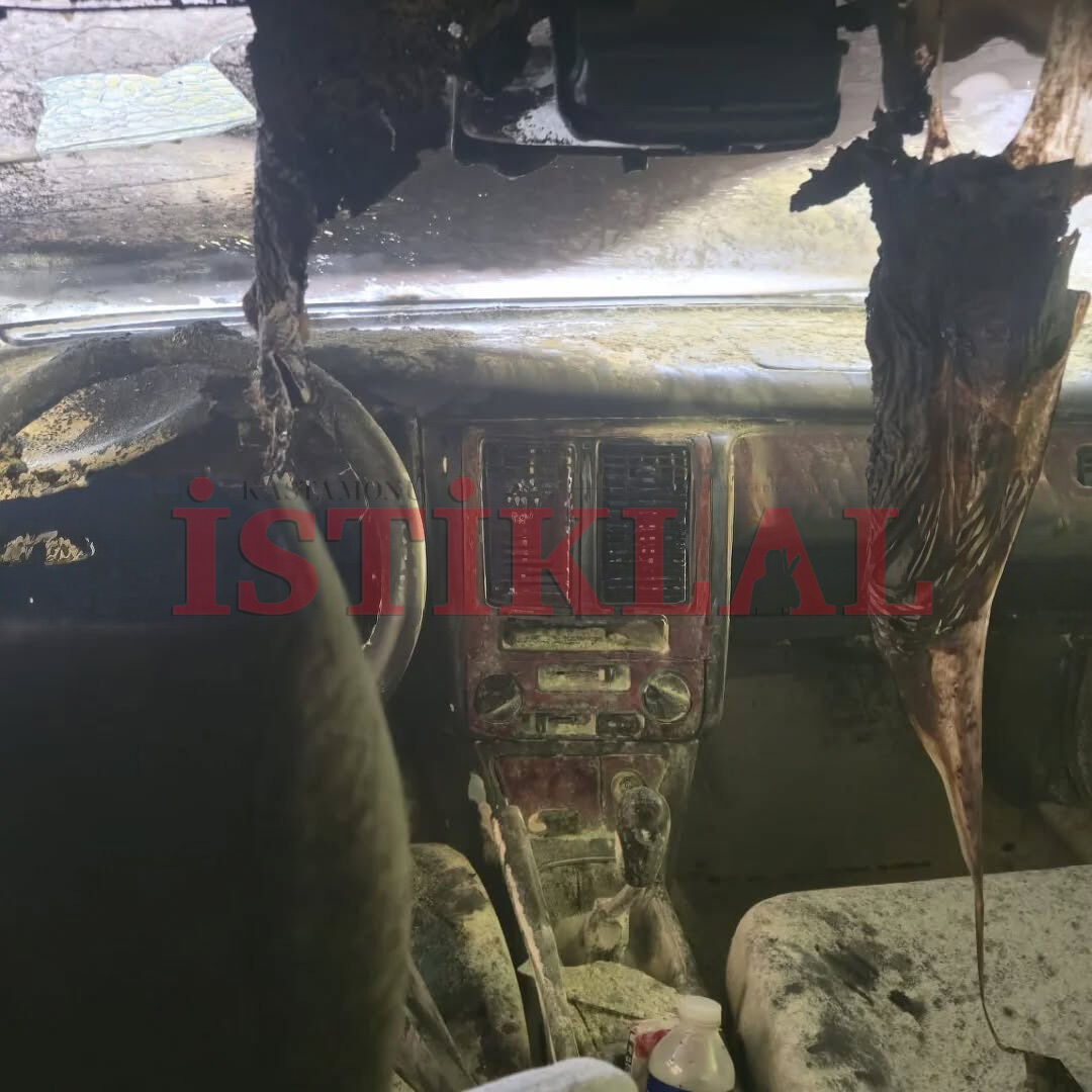 Eski Sanayi Sitesi'ne Tamir Için Gelen Otomobil Kül Oldu (1)