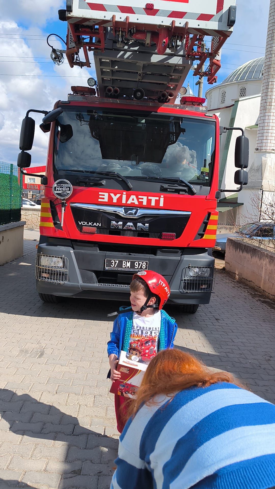 Kastamonu İtfaiyesinden Minik Gönüllüye Unutulmaz Sürpriz (3)