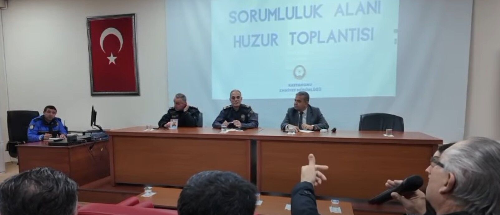 Kastamonu'da Güvenliğin Zirvesi Muhtarlarla Buluştu (2)