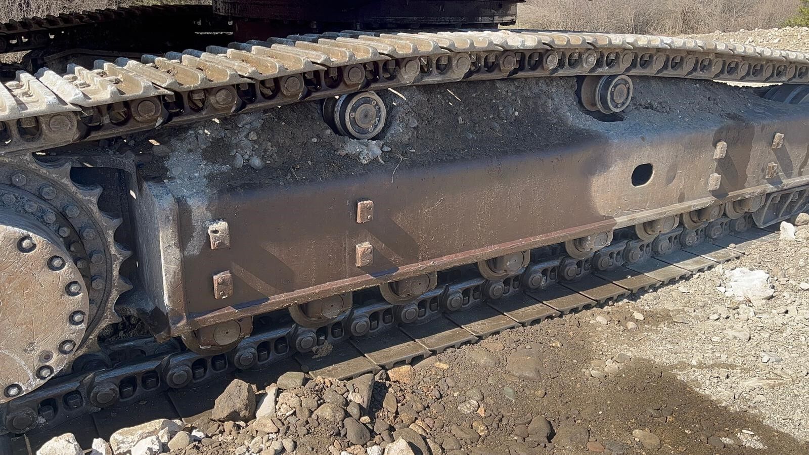 Kastamonu’da Yol Çalışmasında Kullanılan Iş Makinesi Soyuldu (1)