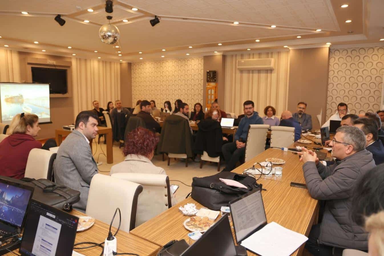 Şehit Şerife Bacı Öğretmenevi’nde Çalıştay Başladı (2)