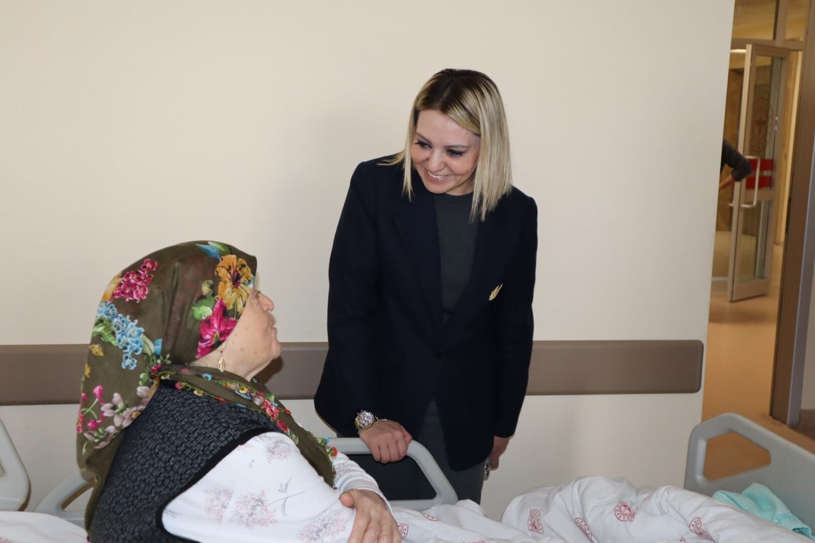 Serap Ekmekci Cide (3)