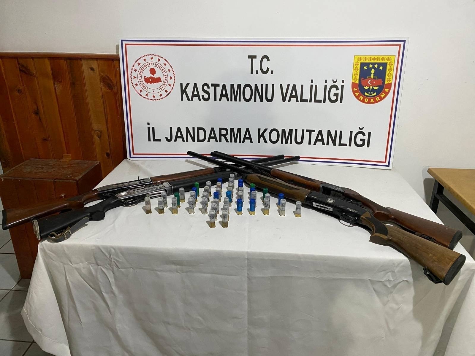 7Dc8Ea93 144F 4583 9A24 2840953C6Cb4-1