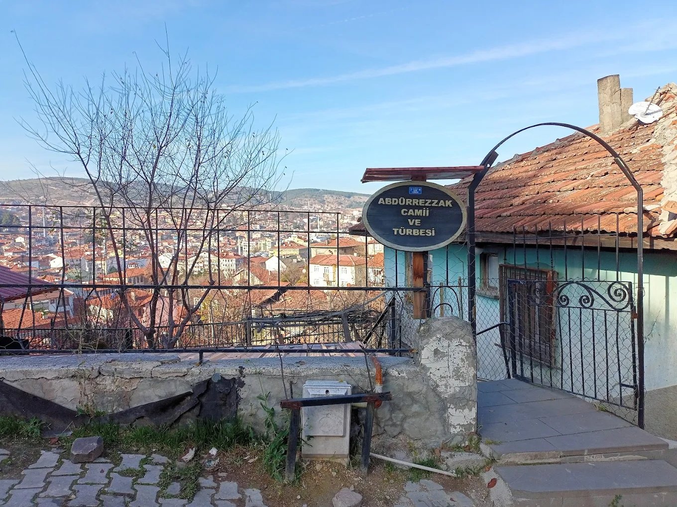 Bir Şehrin Manevi Nabzı: Abdürrezzak Efendi Türbesi