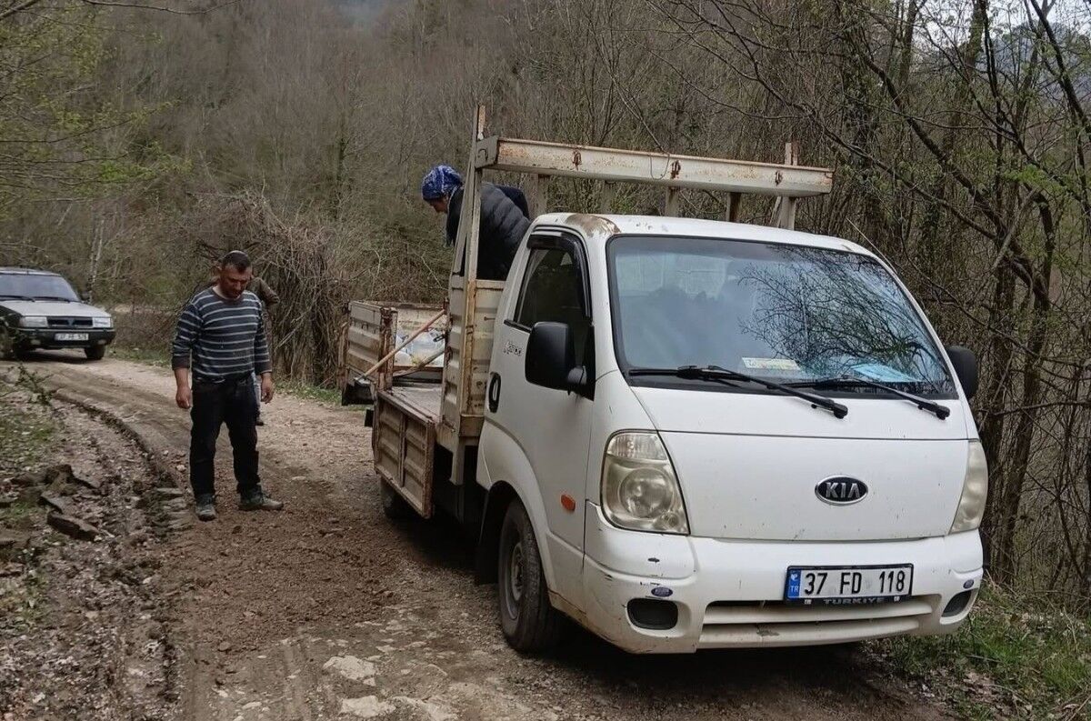 Cideli Vatandaş “Iş Başa Düştü” Dedi, Küreği Eline Aldı (2)