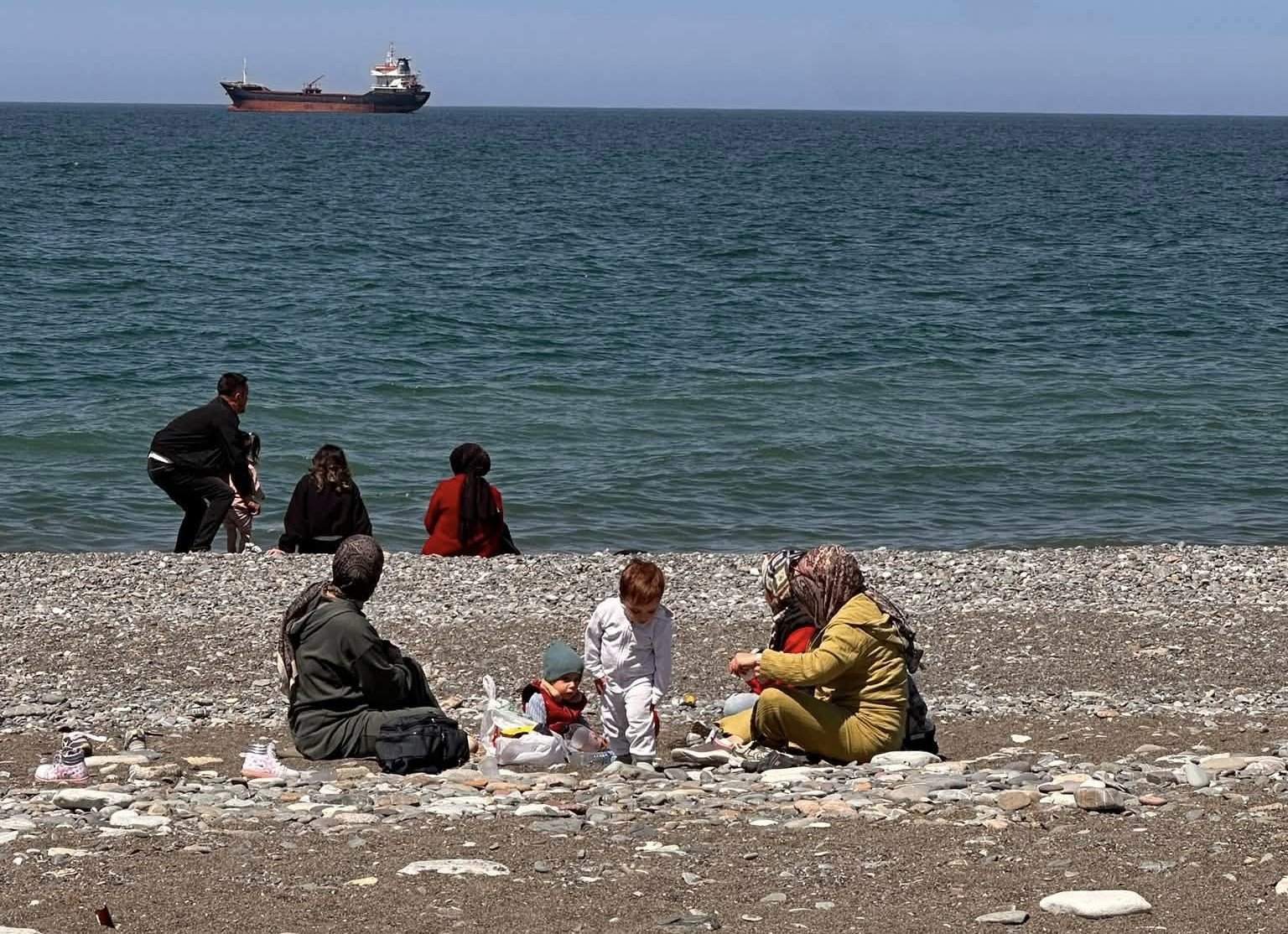 Güneşi Gören Sahile Koştu (1)