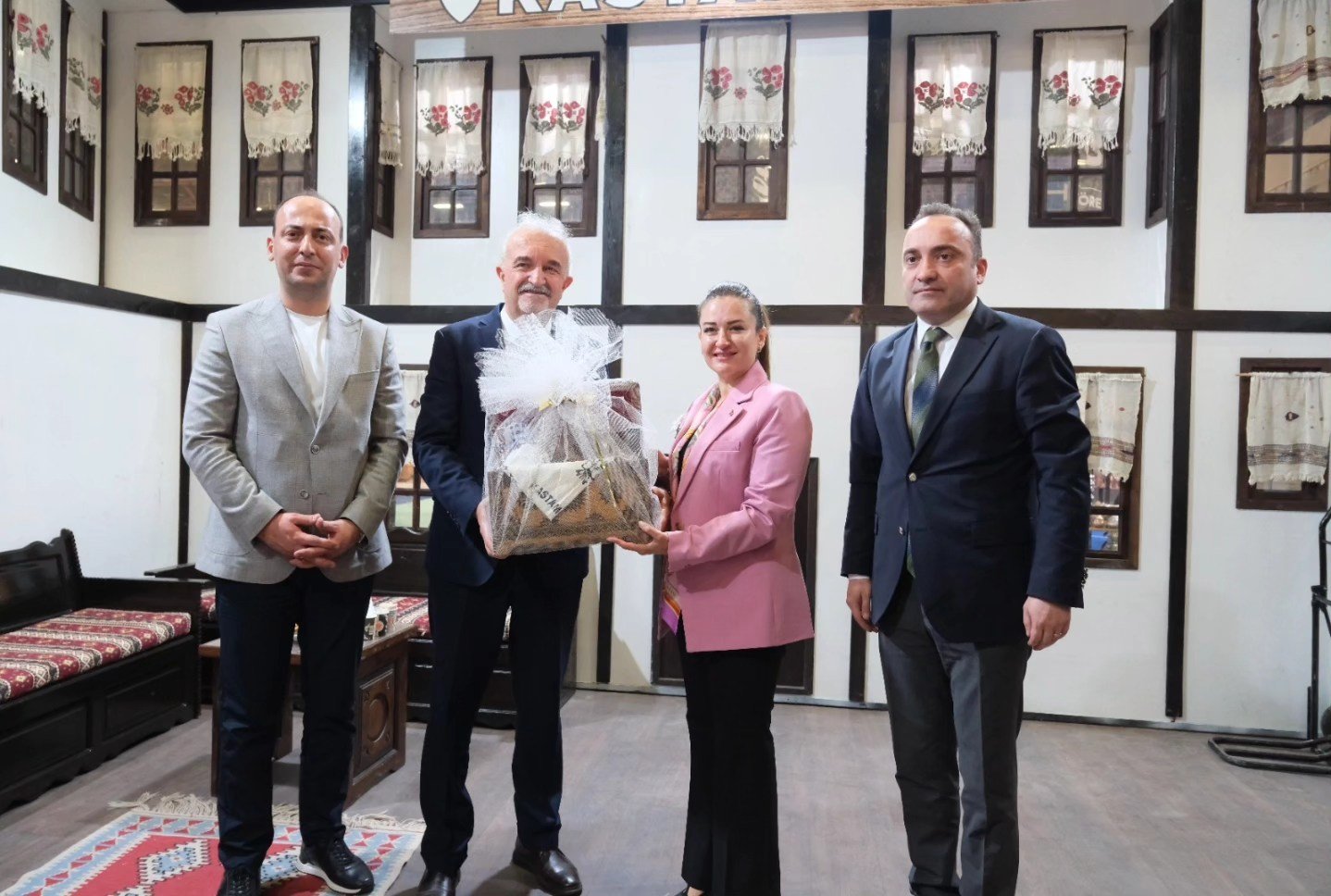 Kastamonu Belediyesi Antalya'da Vitrine Çıktı (1)