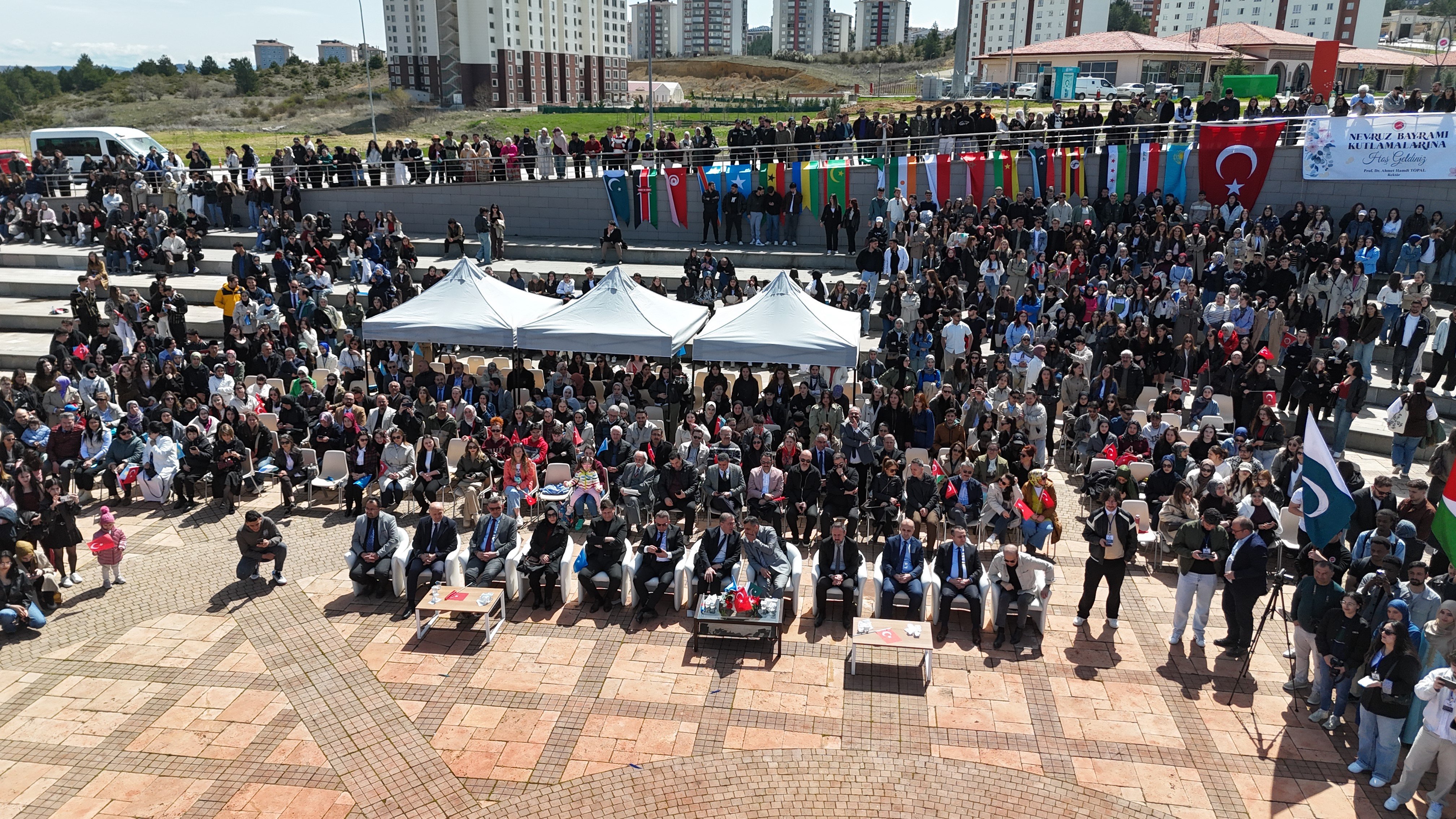 Kastamonu Üniversitesi’nde Nevruz Ateşi Yakıldı, Gösteriler Büyüledi (6)