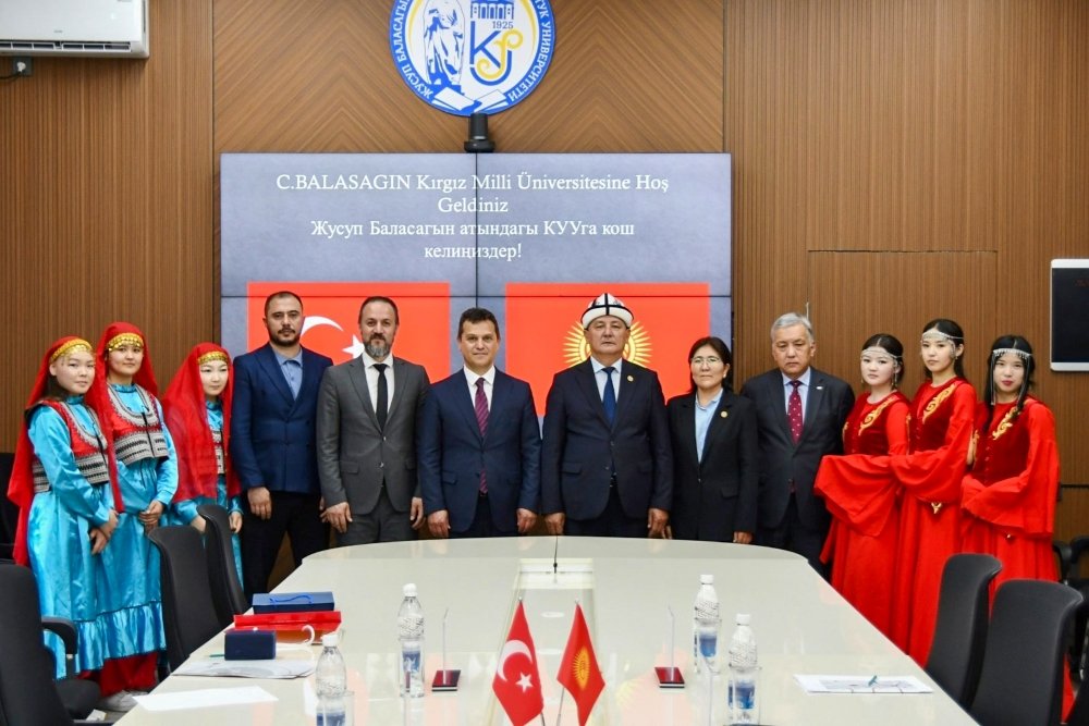 Kastamonu Univertsitesi Kırgız Milli