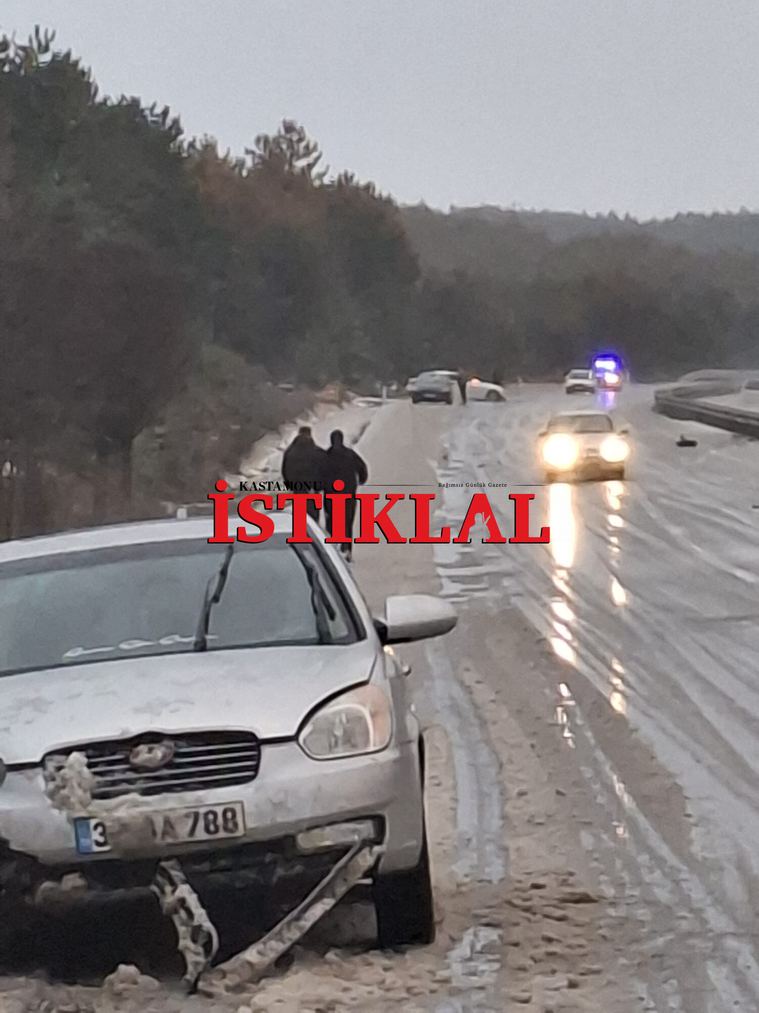 Kastamonu'da Kar Yagısı Suruculeri Avladı, 3 Kaza Ust Uste!