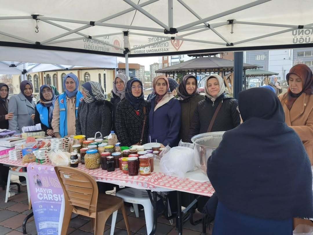 Kastamonu’da Nişanlı Çiftler Için Hayır Çarşısı Kuruldu (1)