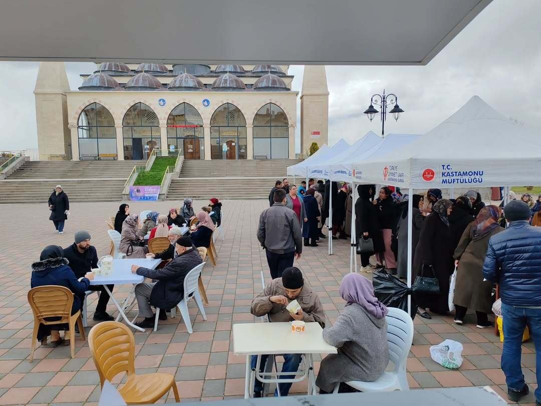 Kastamonu’da Nişanlı Çiftler Için Hayır Çarşısı Kuruldu (2)