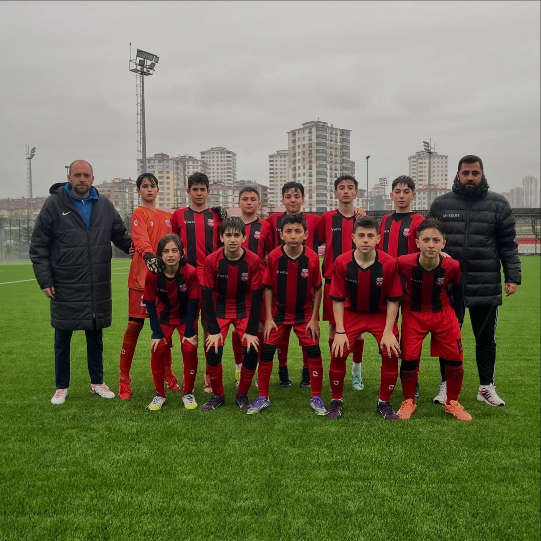 Kastamonuspor U13 finalde farkı açtı: 6-1