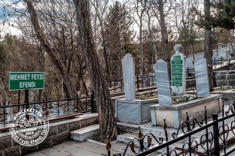 Mehmet Feyzi Efendi Turbesi Aa8Bd5Bd7F9F9836A7E9D82Ee19116Fd