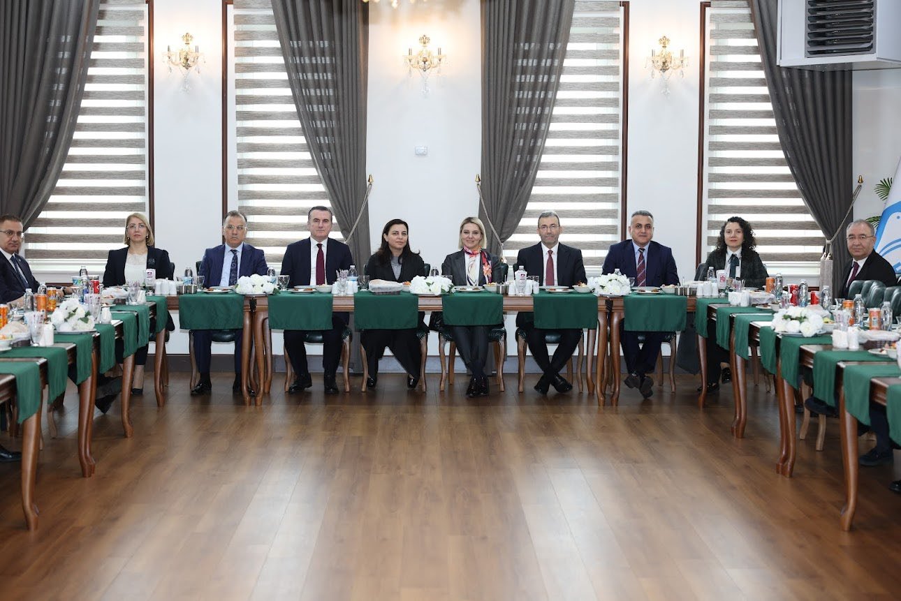 Milletvekili Ekmekci’den Yoğun Mesai (3)