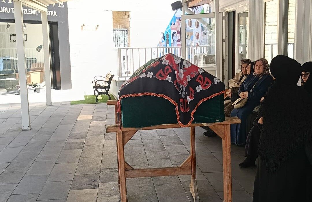 Safiye Sevinç Hakka Yürüdü (1)