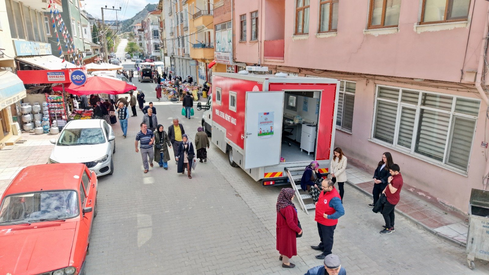 Sosyal Hizmetler Vatandaşın Ayağına Geldi (1)