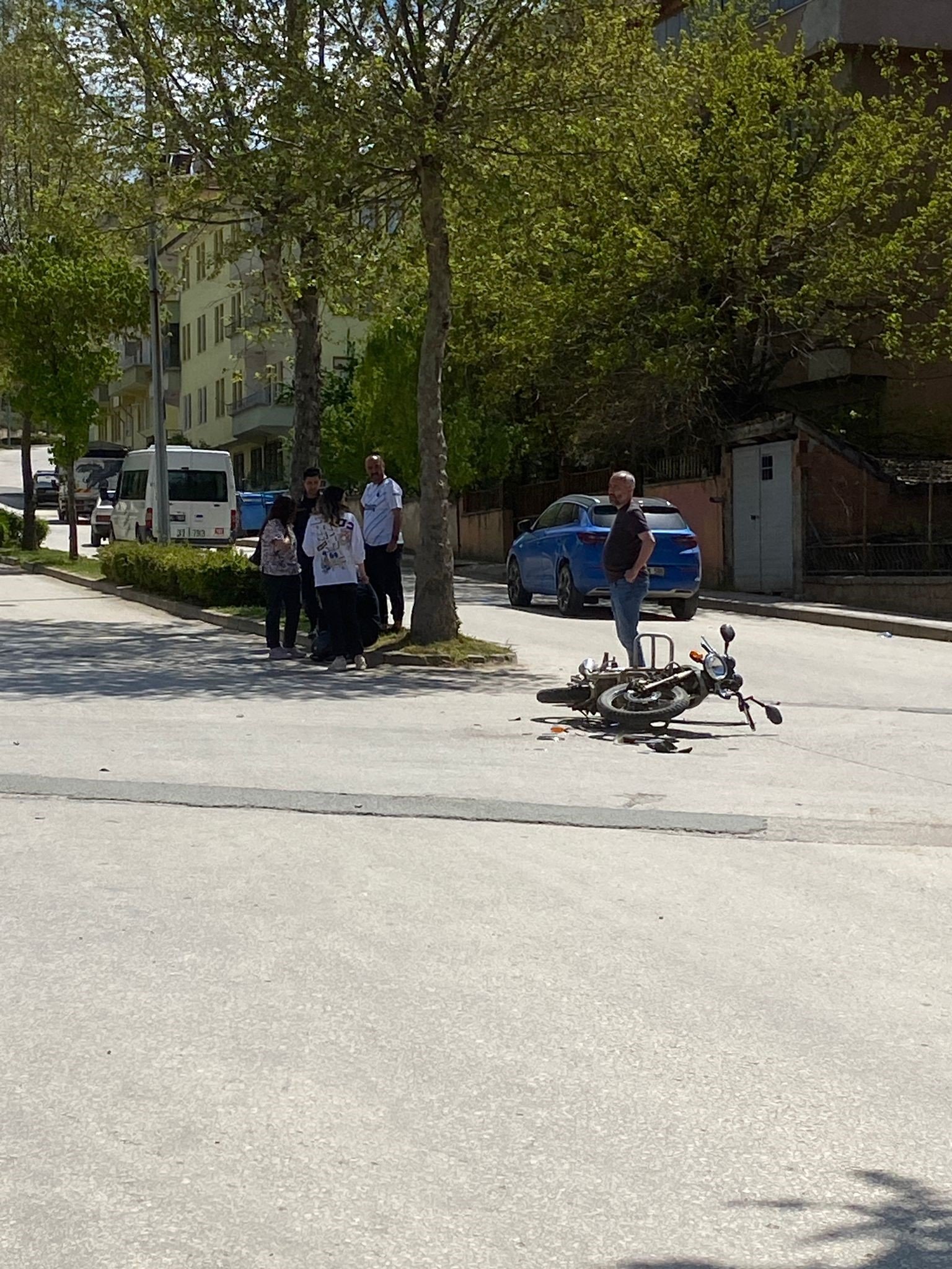 Kastamonu’da motosiklet devrildi, sürücü yaralandı