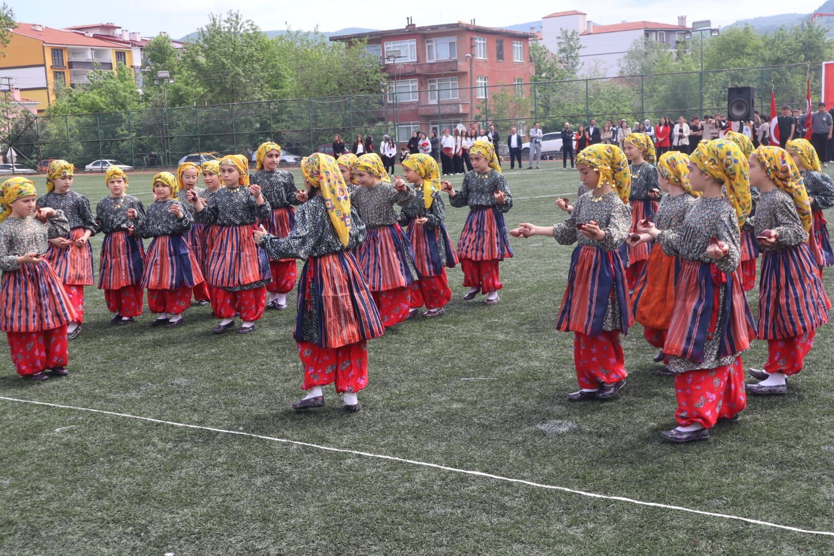 Cide 19 Mayıs Coskuyla Kutlandı (1)