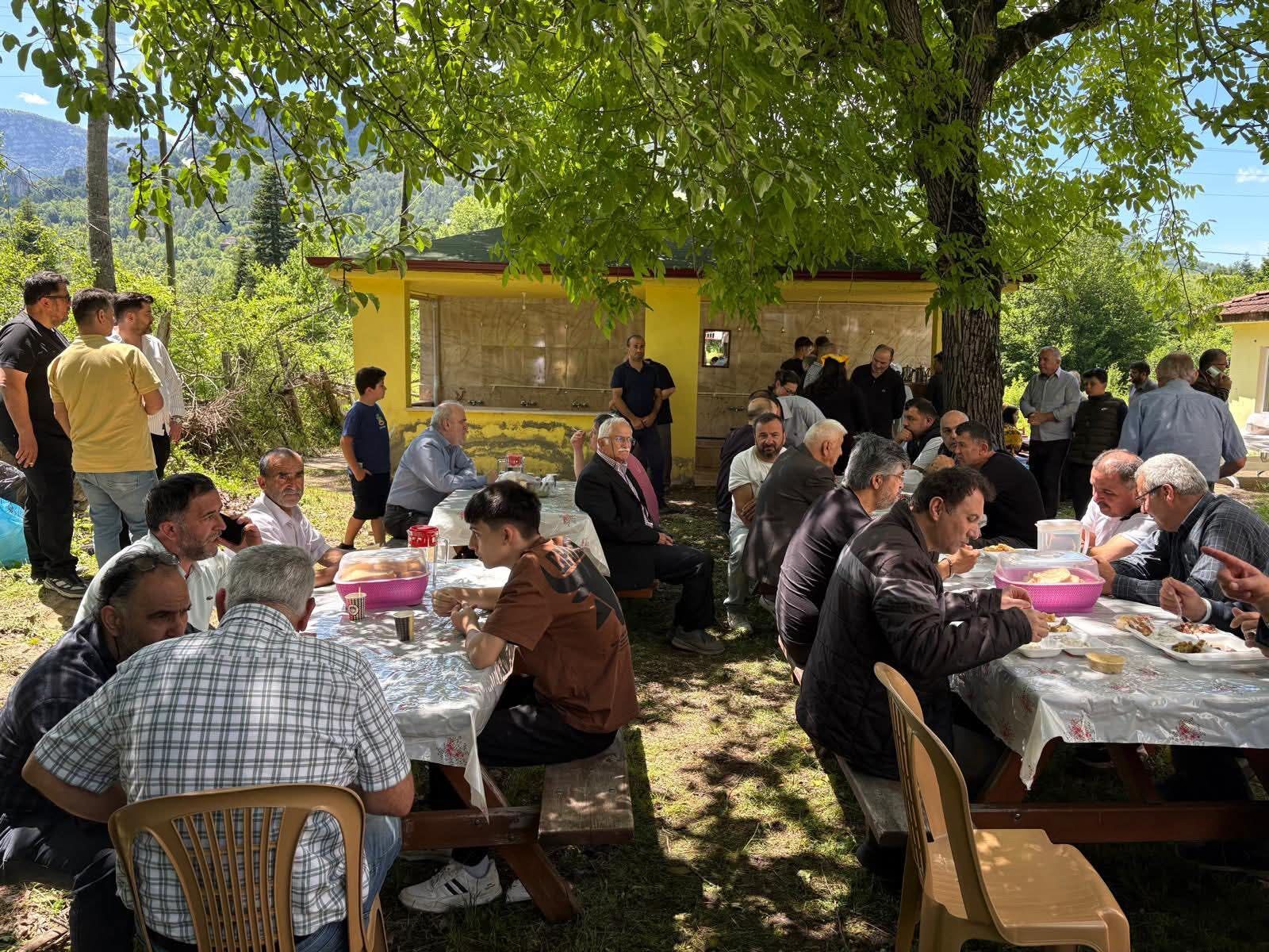 Cide’nin Loç Bölgesinde 5. Gün Bayram Geleneği Yaşatılıyor (2)