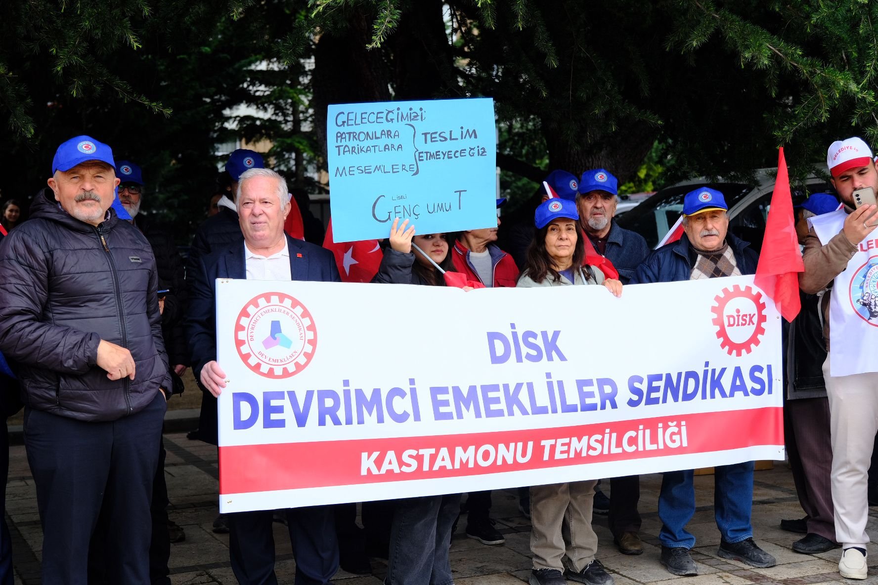 Emekçiler Cumhuriyet Meydanı’nı Doldurdu (5)