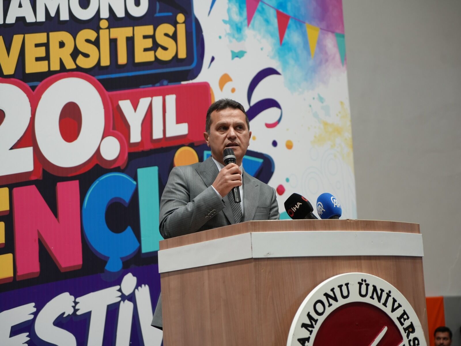 Genç Kastamonu Üniversitesi 20'Nci Yaşını Festivalle Kutladı (2)