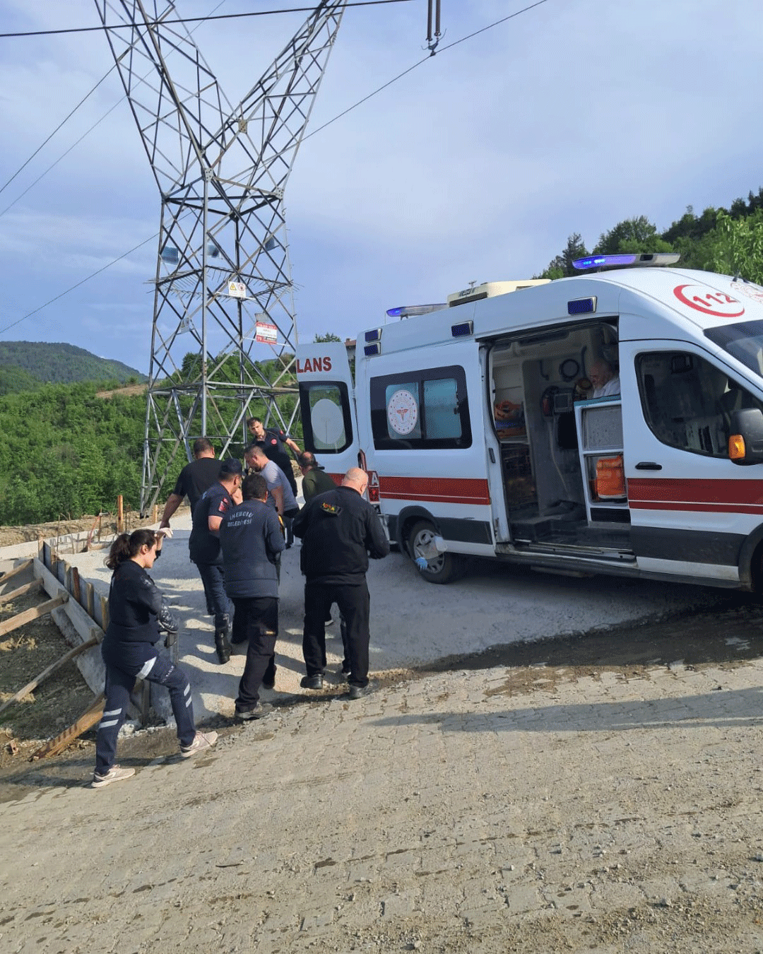 Kastamonu Feci Kaza, Aracta Sıkıstılar (2)